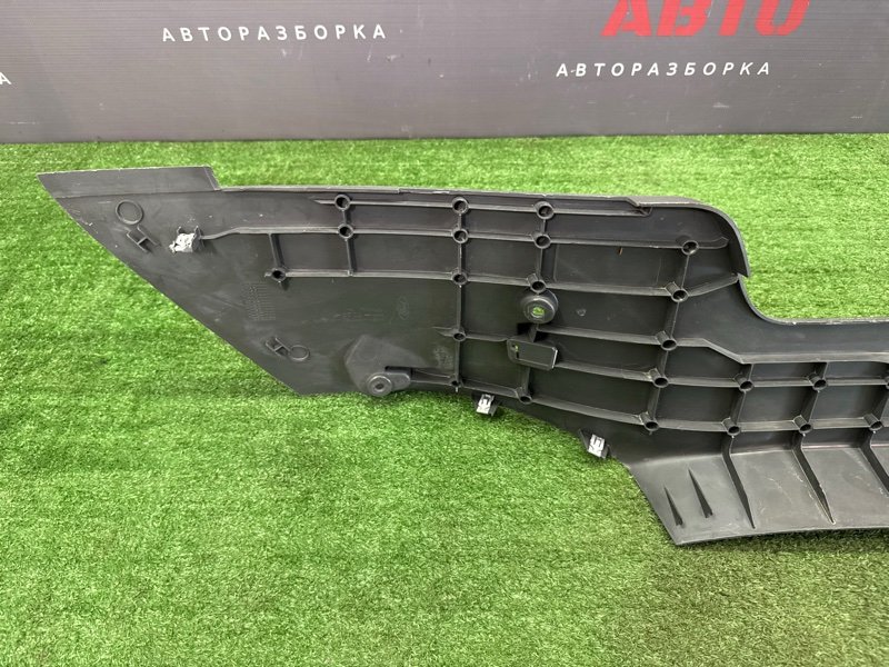 Опора полки багажника Ford Focus 2