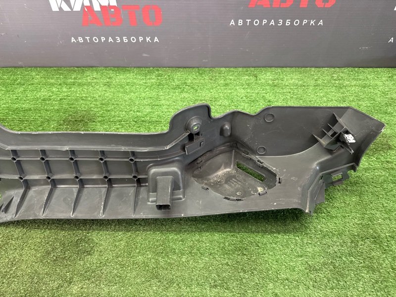 Опора полки багажника Ford Focus 2