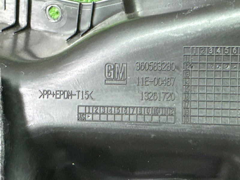 Накладка стойки кузова Opel Astra J