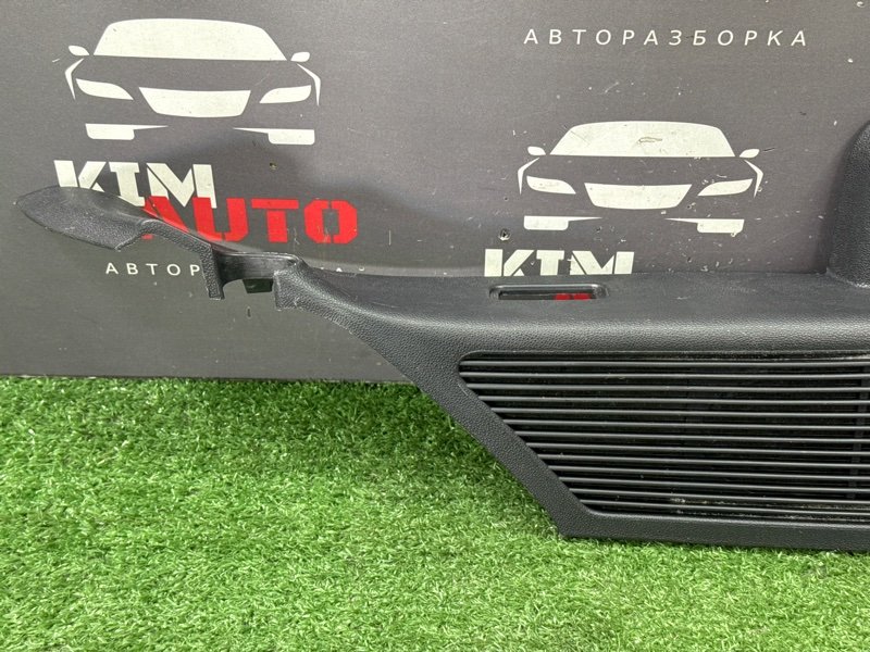 Держатель задней полки Skoda Fabia 1