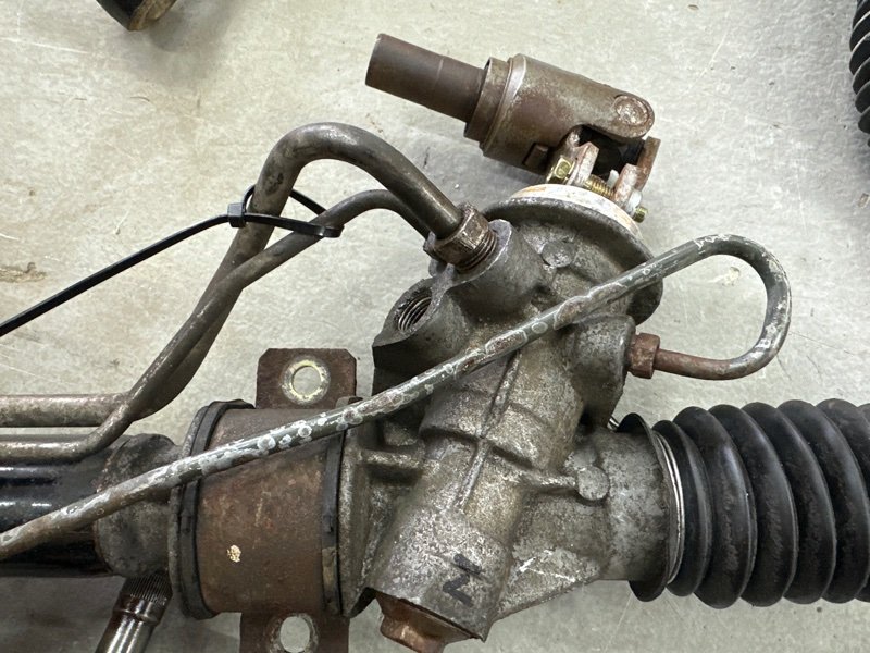 Рулевая рейка Mazda 323