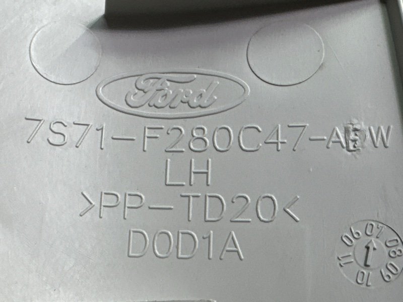 Накладка стойки кузова Ford Mondeo 4