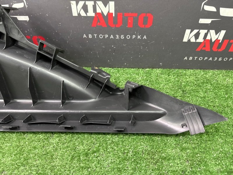 Держатель задней полки Opel Astra H