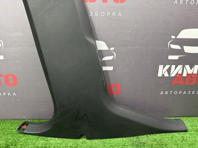 Накладка центральной стойки нижняя Citroen C 4