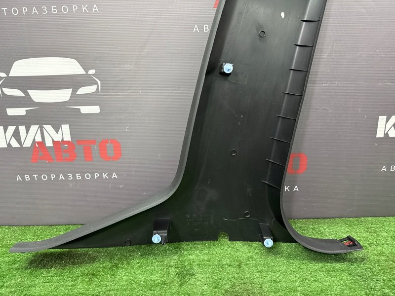 Накладка центральной стойки нижняя Citroen C 4