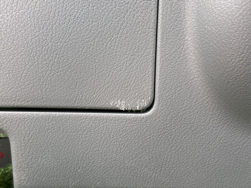 Накладка торпедо нижняя левая Chevrolet Lacetti