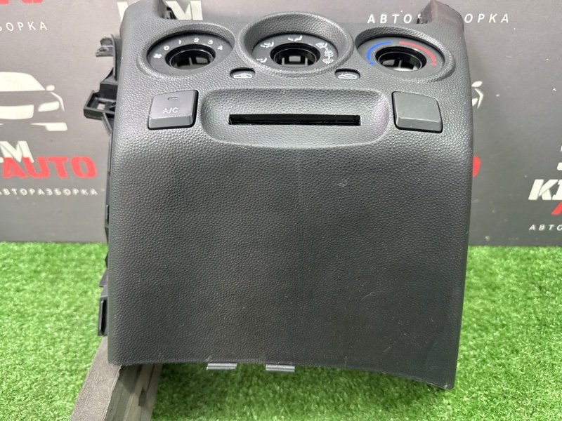 Накладка торпедо Kia Picanto