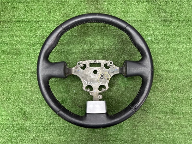 Рулевое колесо Ford Fiesta