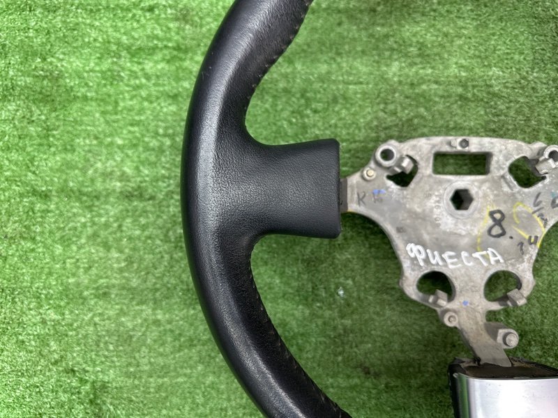 Рулевое колесо Ford Fiesta