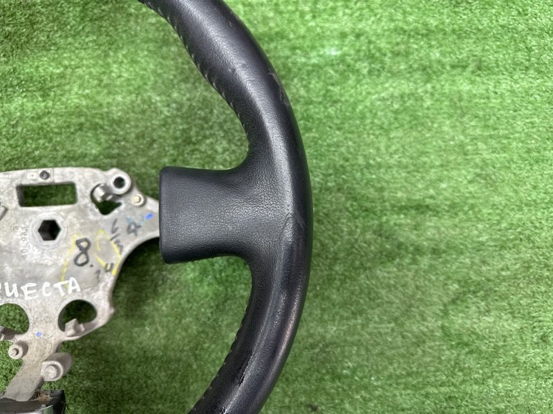 Рулевое колесо Ford Fiesta