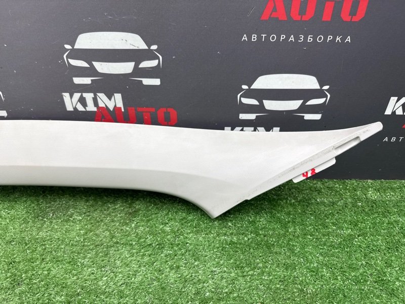 Накладка стойки лобового стекла Citroen C 4