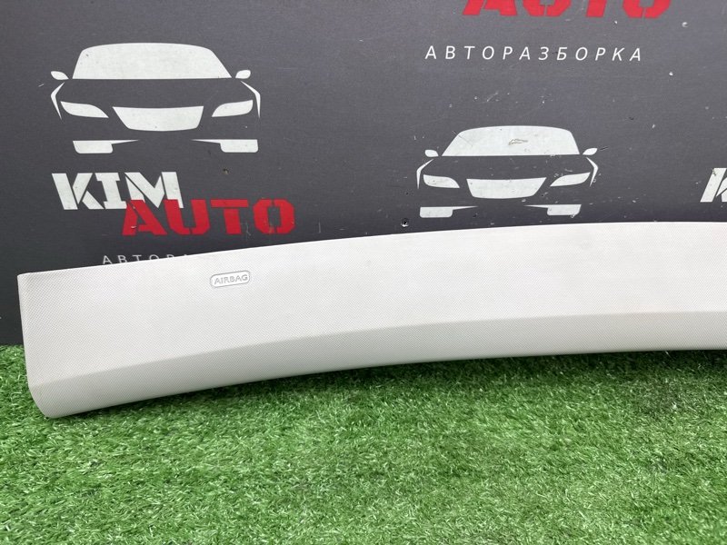 Накладка стойки лобового стекла Citroen C 4
