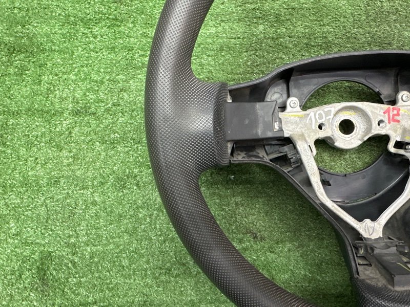 Рулевое колесо Toyota Aygo
