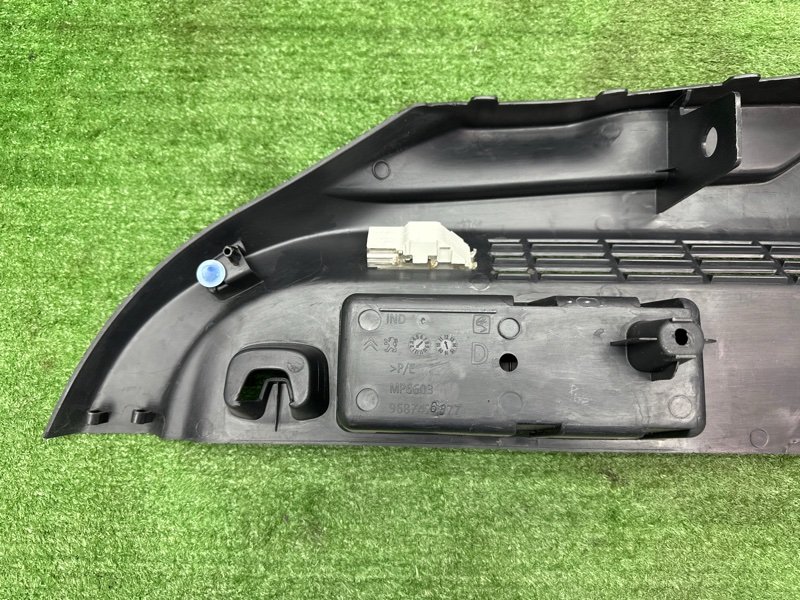 Опора полки багажника Citroen C 4 B 7