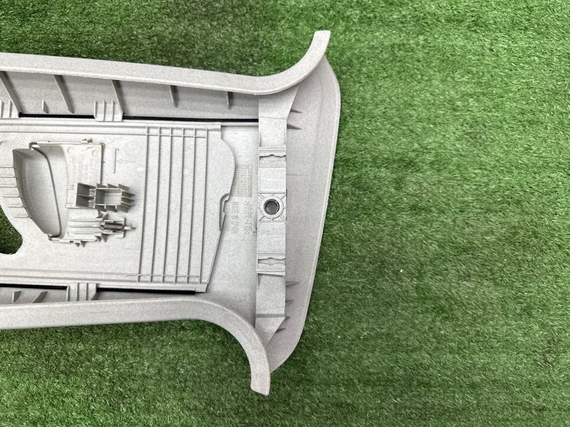 Накладка центральной стойки верхняя SEAT ALTEA