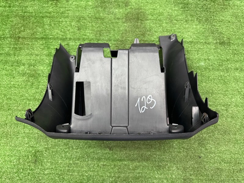 Рамка магнитолы Skoda Fabia 2