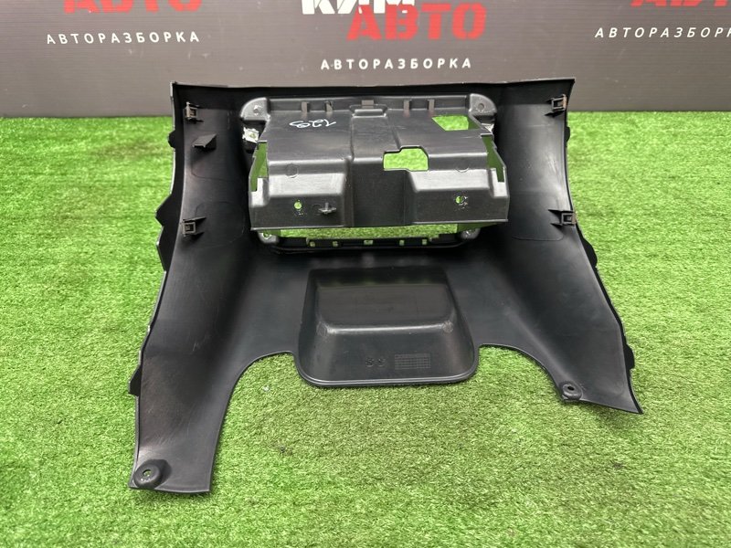 Рамка магнитолы Skoda Fabia 2