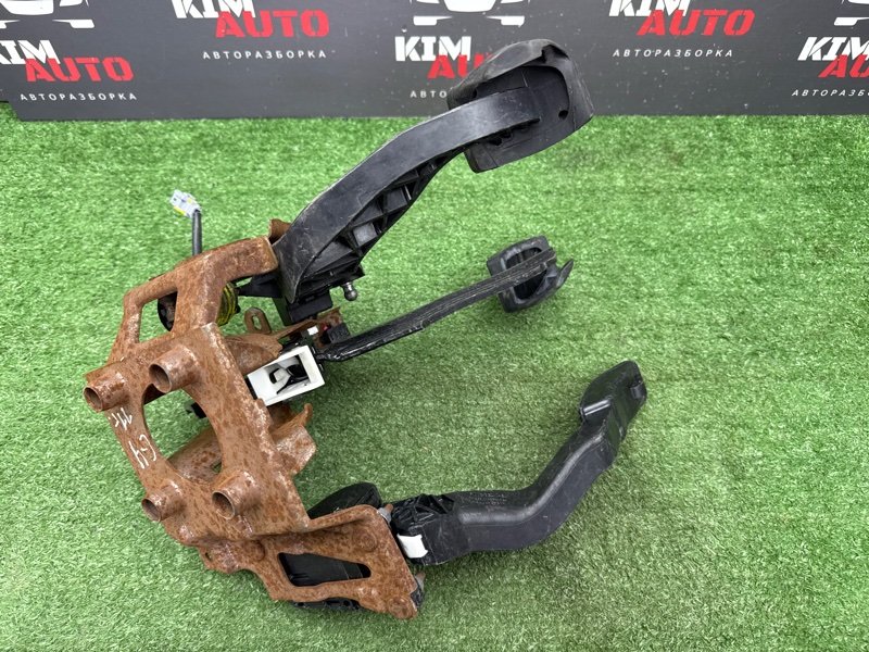 Педаль Citroen C 4
