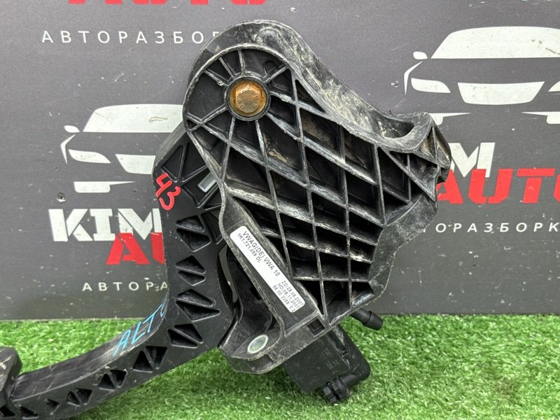 Педаль газа электронная SEAT ALTEA