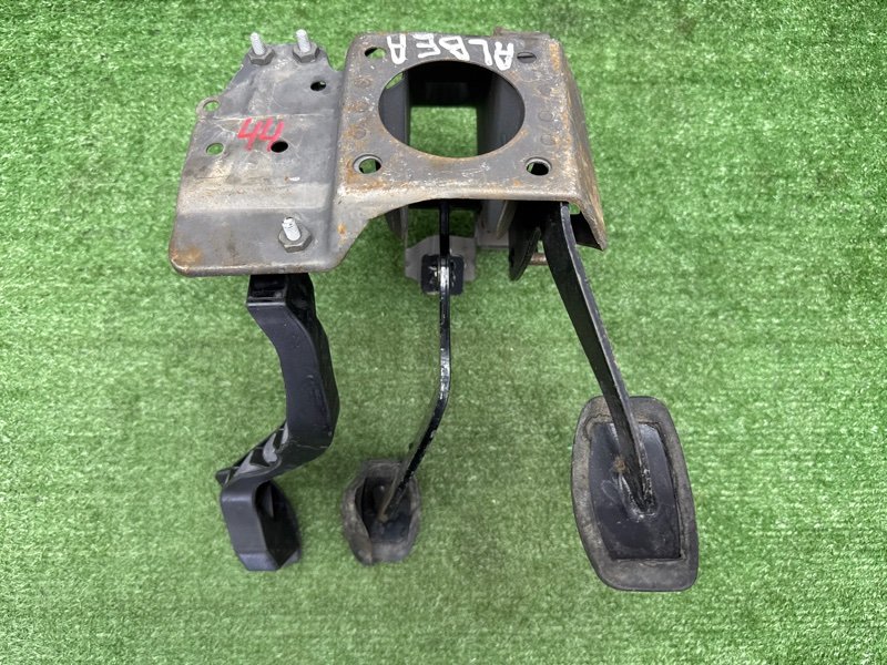 Педаль Fiat Albea