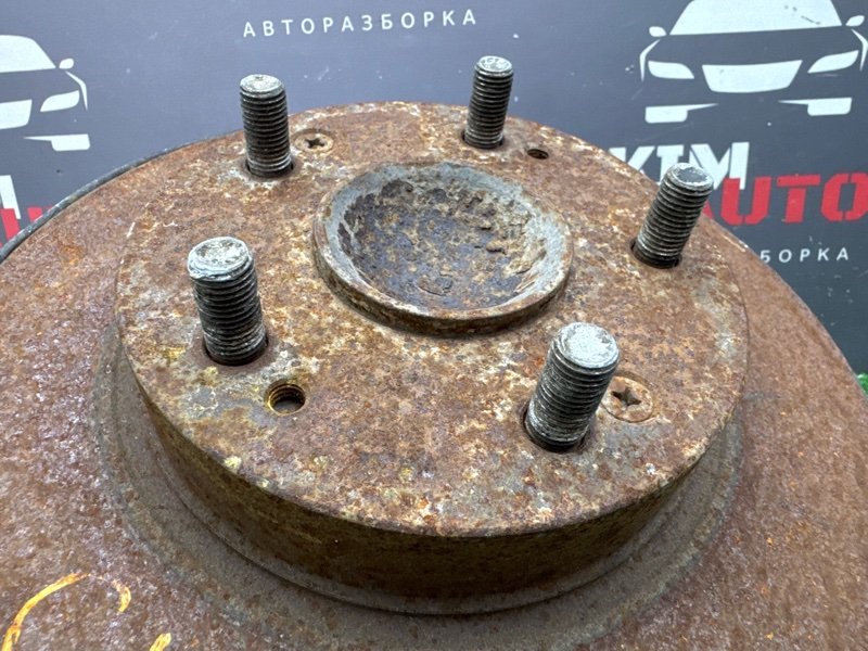 Кулак поворотный Honda Civic 4D