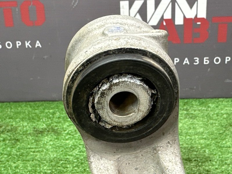 Кулак поворотный Honda Civic 4D