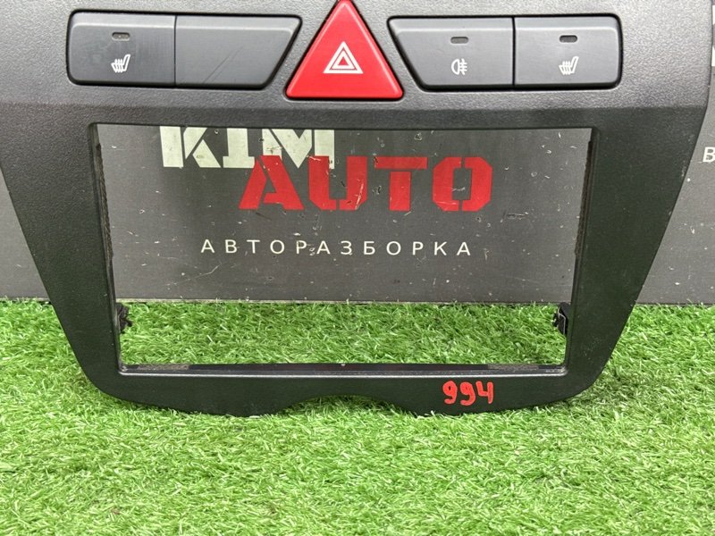 Накладка торпеды центральная Kia Picanto