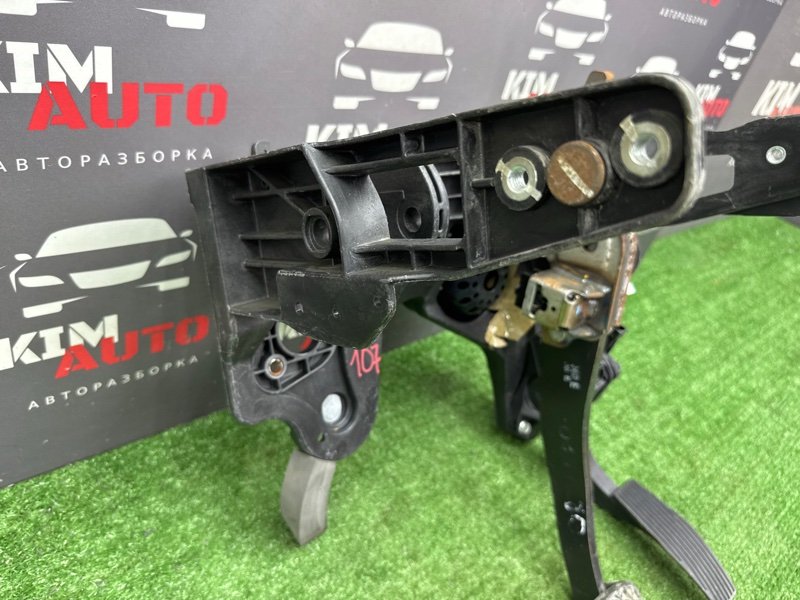 Педаль Chevrolet Orlando