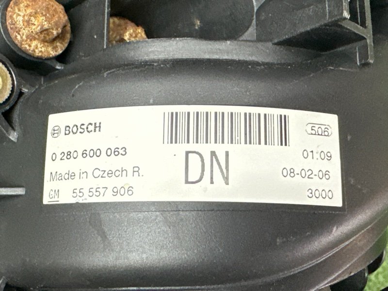 Коллектор впускной Opel Corsa D