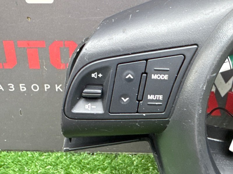 Накладка на рулевое колесо Kia Cerato 2