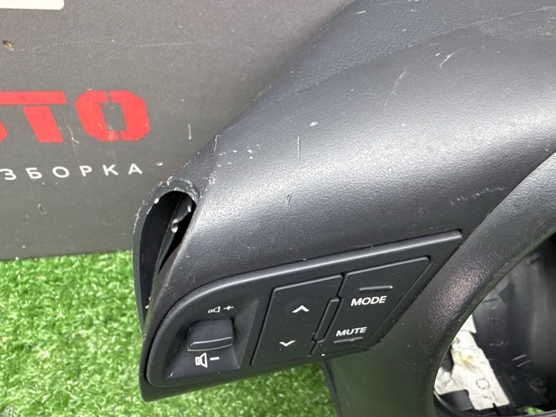 Накладка на рулевое колесо Kia Cerato 2