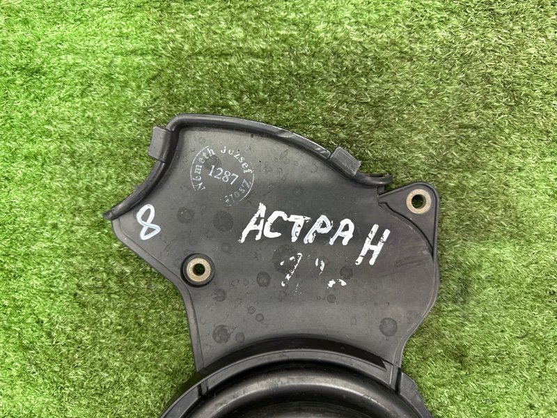 Крышка ГРМ Opel Astra