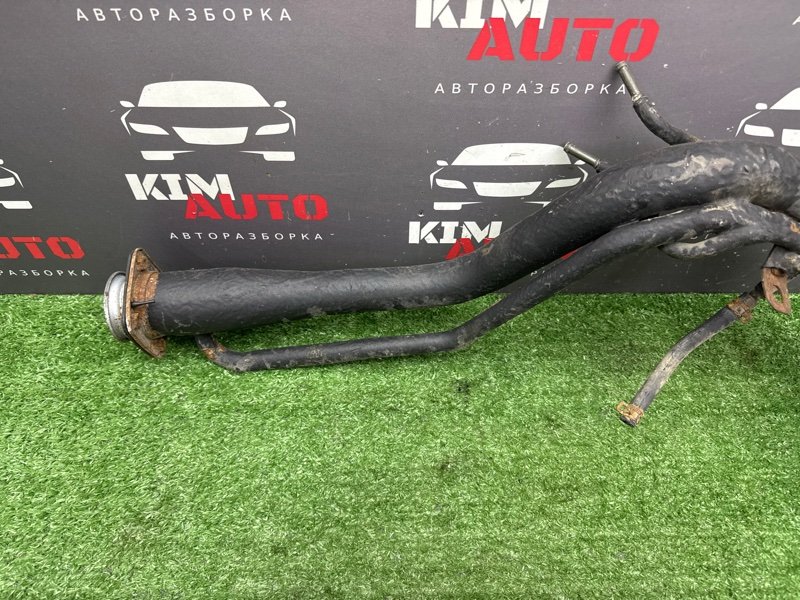 Горловина топливного бака Hyundai Sonata 4 EF
