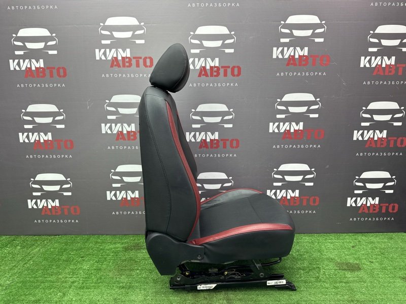 Сиденья передние комплект Kia Rio 4 2019 FB