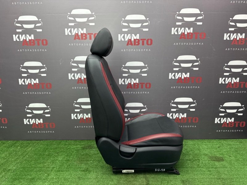 Сиденья передние комплект Kia Rio 4 2019 FB