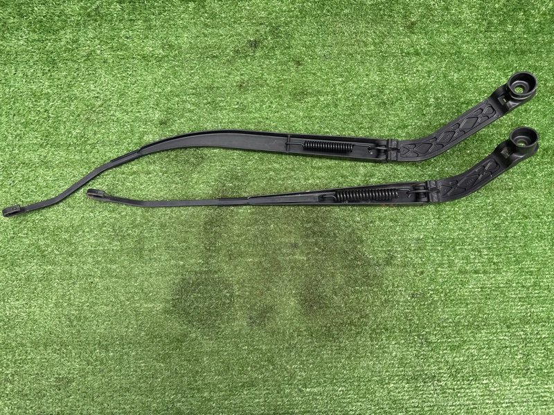 Поводки дворников Mitsubishi Outlander 3