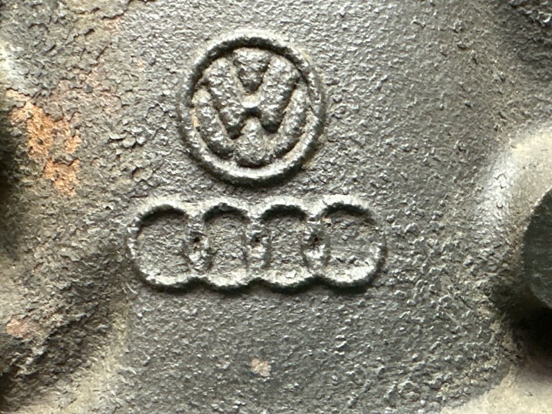 Блок цилиндров Audi A3