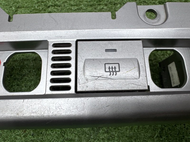 Блок кнопок подогрева сидений Ford Focus 2
