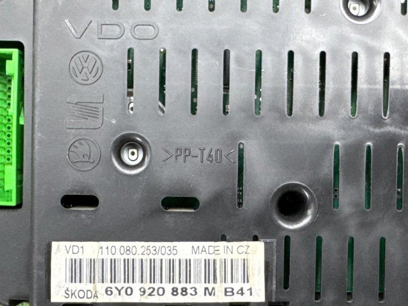 Панель приборов (щиток) Skoda Fabia 2