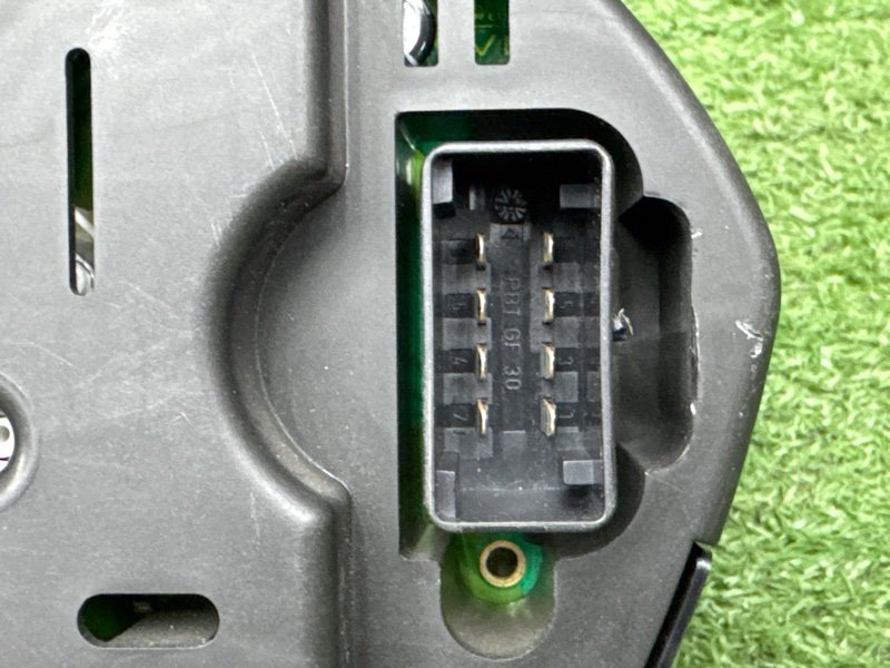 Панель приборов (щиток) Skoda Fabia 2