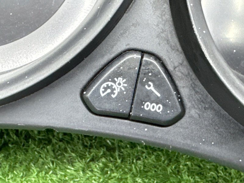 Панель приборов (щиток) Citroen C 4