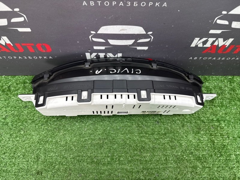 Панель приборов (щиток) Honda Civic 4D