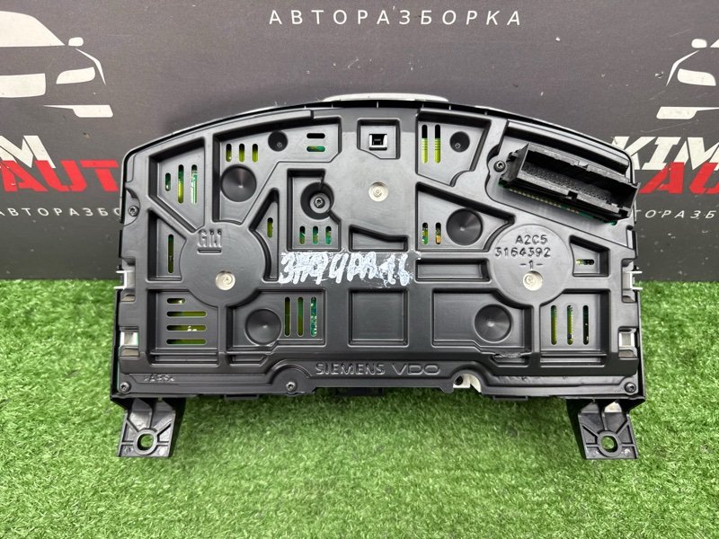 Панель приборов (щиток) Opel Astra H