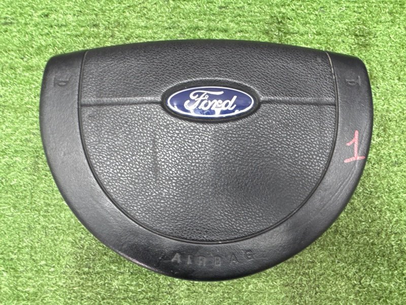 Подушка безопасности в руль Ford Fusion