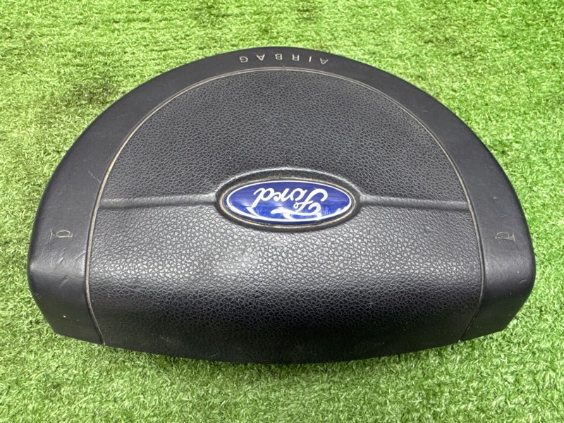Подушка безопасности в руль Ford Fiesta