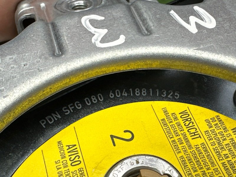 Подушка безопасности в руль Ford Mondeo 3