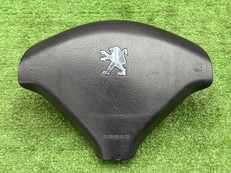 Подушка безопасности в руль Peugeot 307