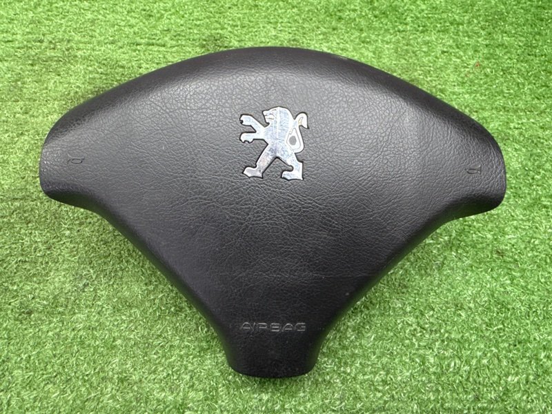 Подушка безопасности в руль Peugeot 307