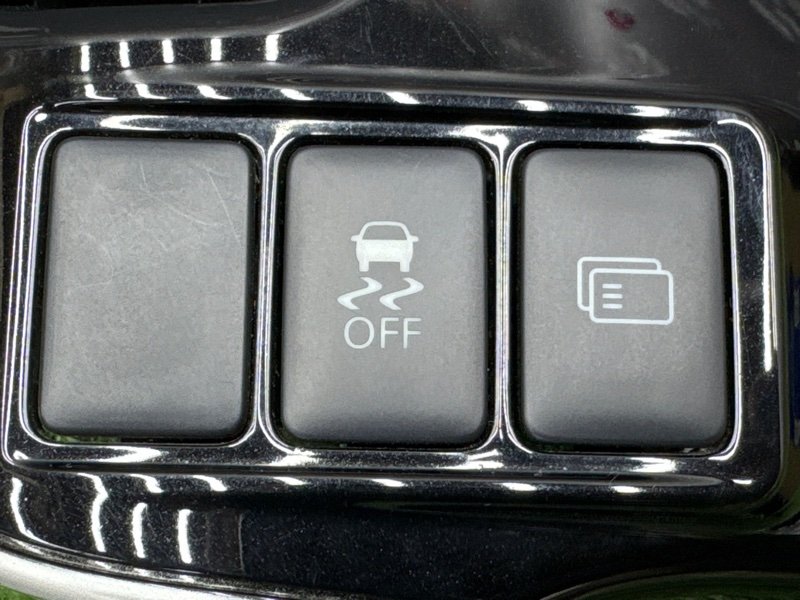 Накладка на торпедо Mitsubishi Outlander 3