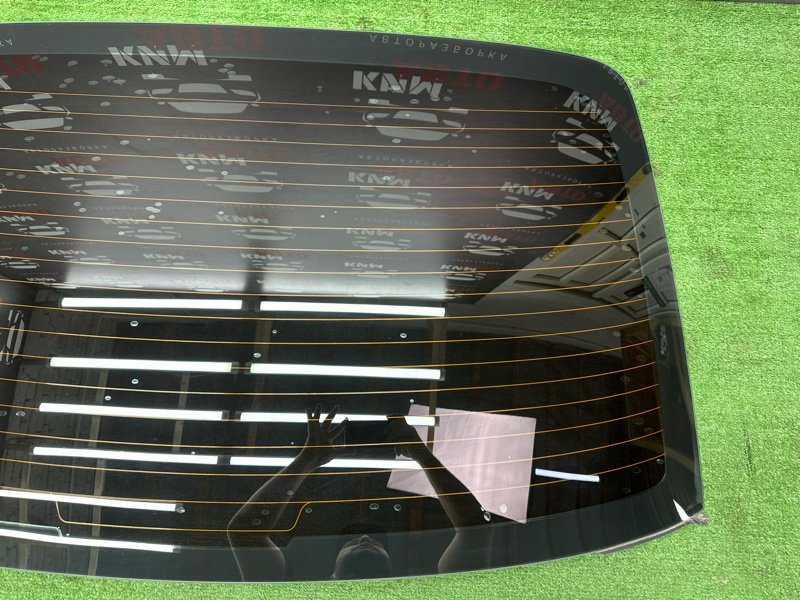 Стекло заднее с обогревом Kia Rio 4 2019 FB